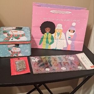Christmas Gift Set with Bag and Decorations NWOT